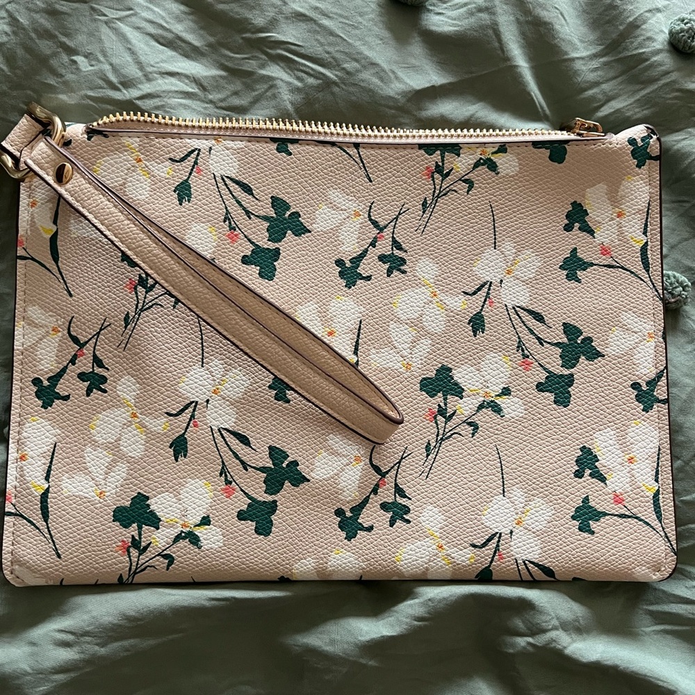 A New Day floral wristlet, worn once, excellent condition